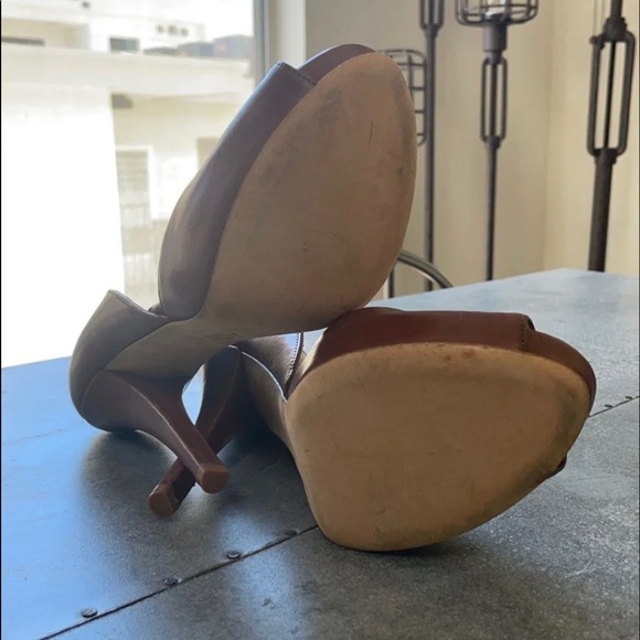 LAST CALL 9/11/22 - Alejandro Ingelmo Leather Sandal Heels - Picture 7 of 9